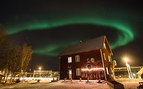 Abisko net Hostel&Huskies
